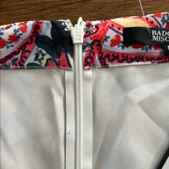 Bagley Mishka Pants Paisley Floral Red Black White Wide Leg Boho 12 NWT - Picture 5 of 6